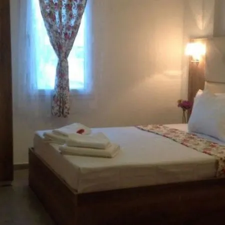 Hotel Bitez Otel 2*